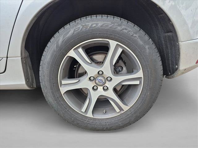 Used 2015 Volvo XC60 T6 Platinum AWD/4WD image 13