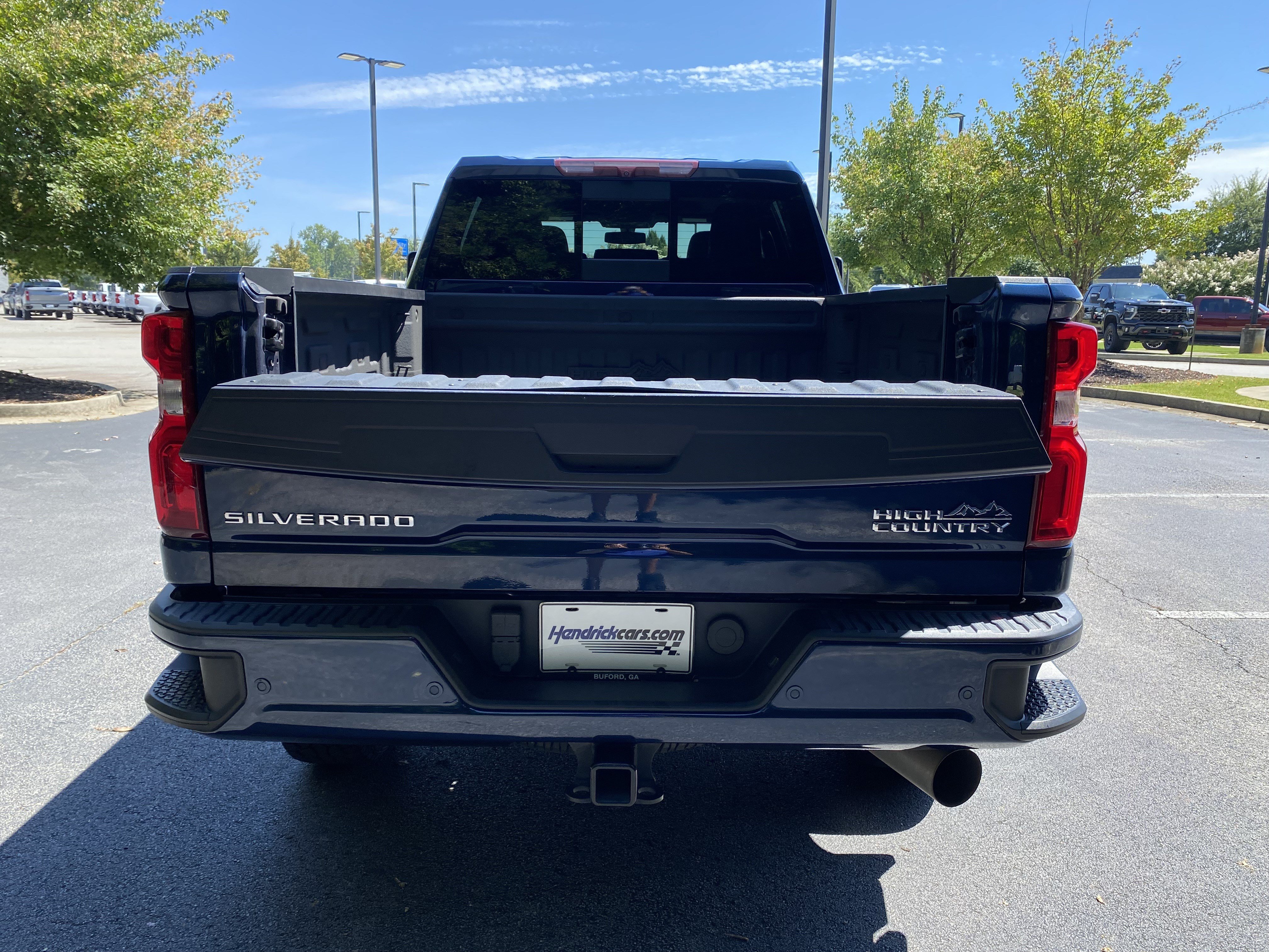 Used 2022 Chevrolet Silverado 2500 High Country AWD/4WD image 11