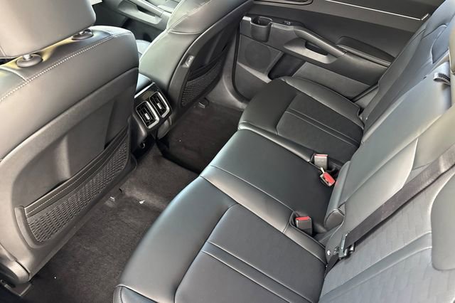 New 2026 Kia Sorento S w/ S Panoramic Sunroof Package image 14