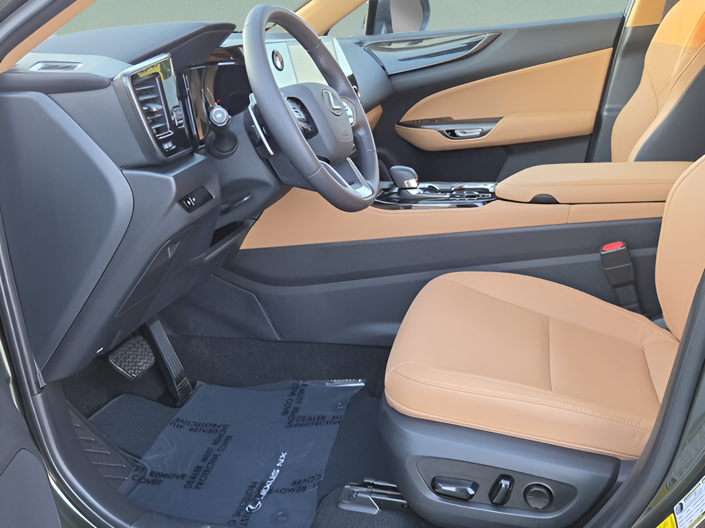 Used 2024 Lexus NX 350h AWD image 10