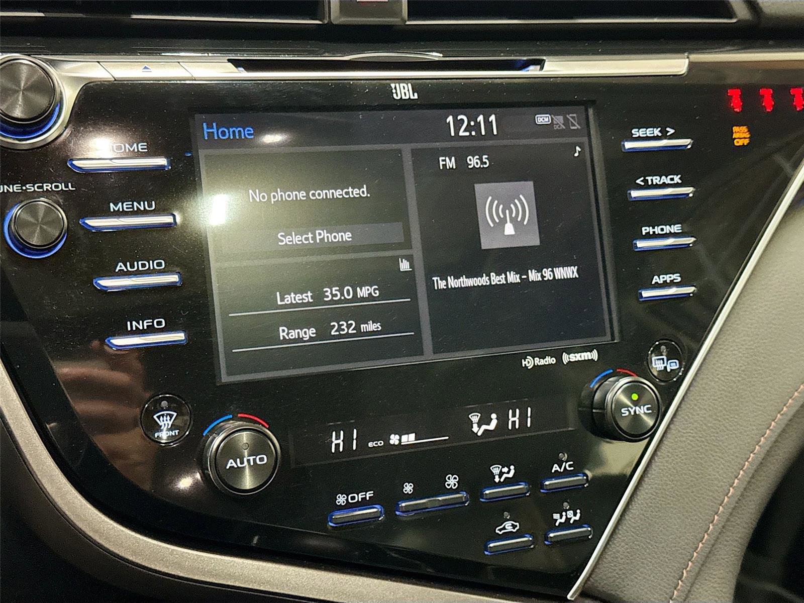 Used 2018 Toyota Camry XLE w/ Audio Package image 13