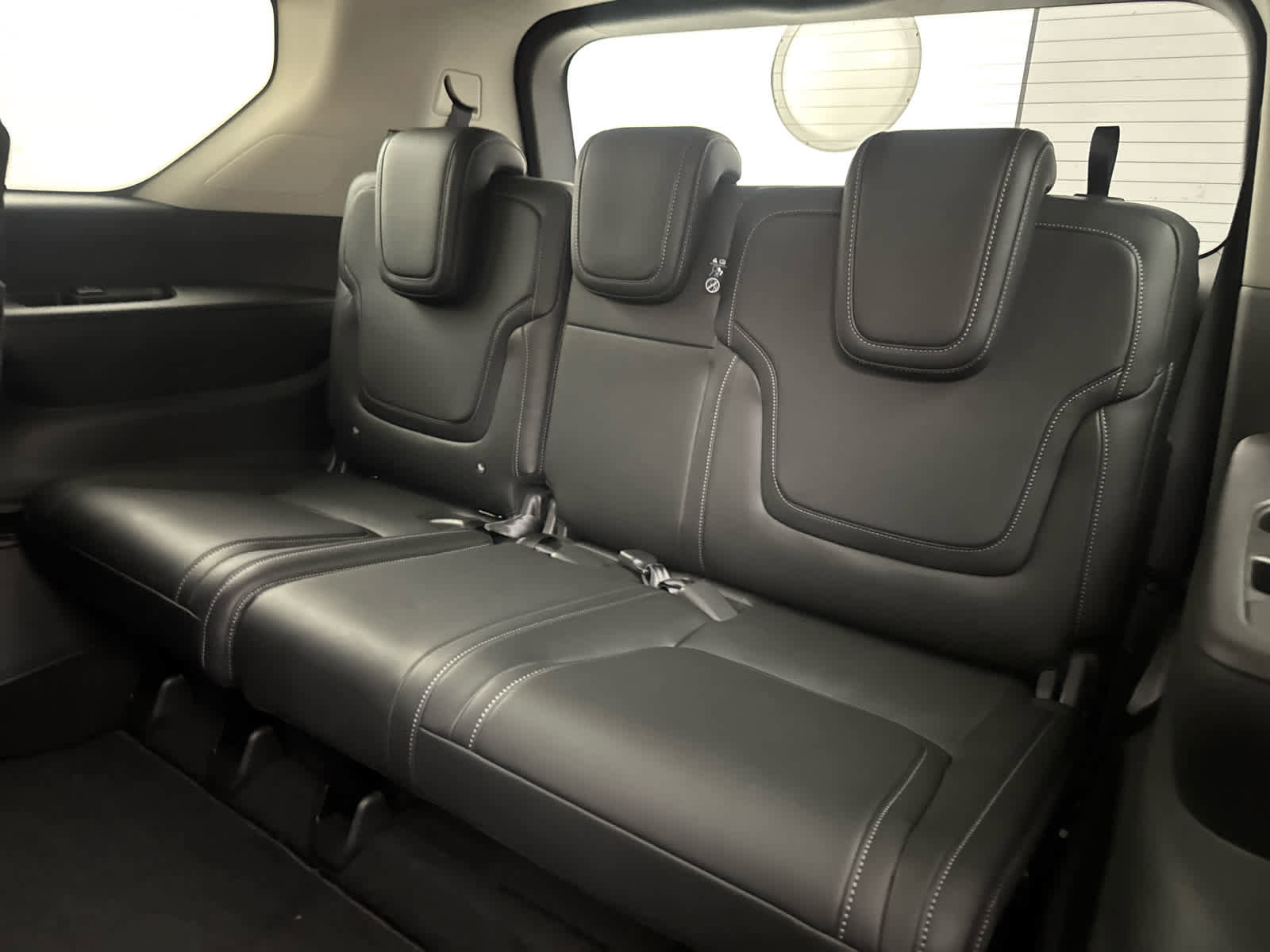 New 2026 Nissan Armada SV image 12