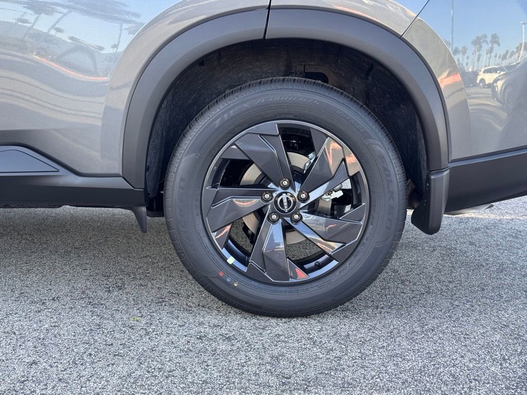 New 2026 Nissan Rogue SV image 8