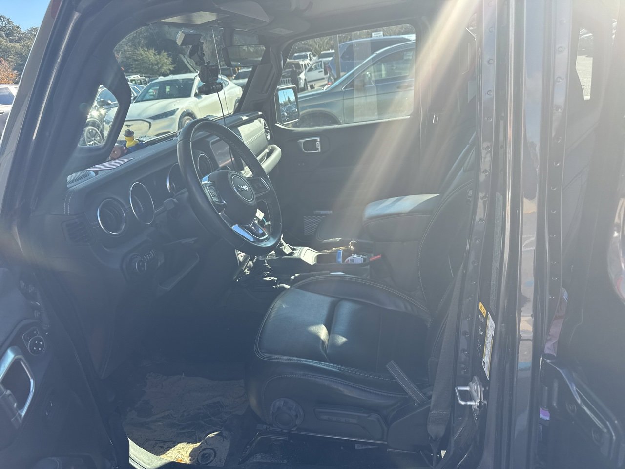 Used 2022 Jeep Gladiator Overland w/ Popular Equipment Package image 7