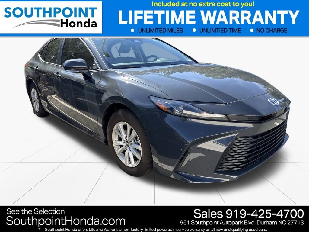 Used 2025 Toyota Camry LE image 1