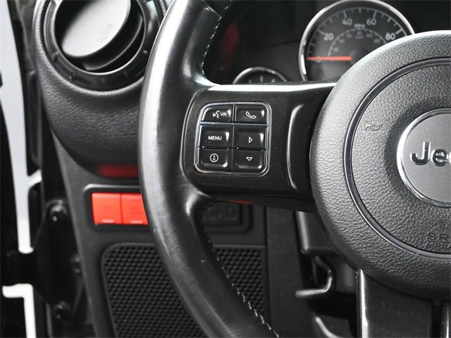 Used 2017 Jeep Wrangler Unlimited Rubicon image 30