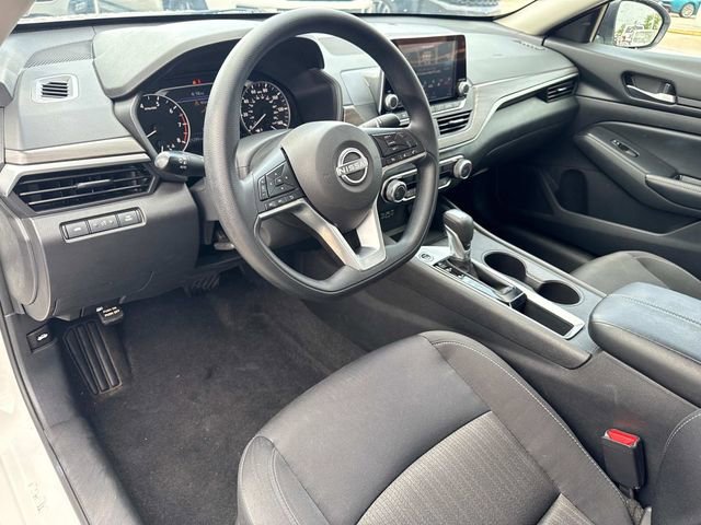 Used 2025 Nissan Altima 2.5 SV image 26