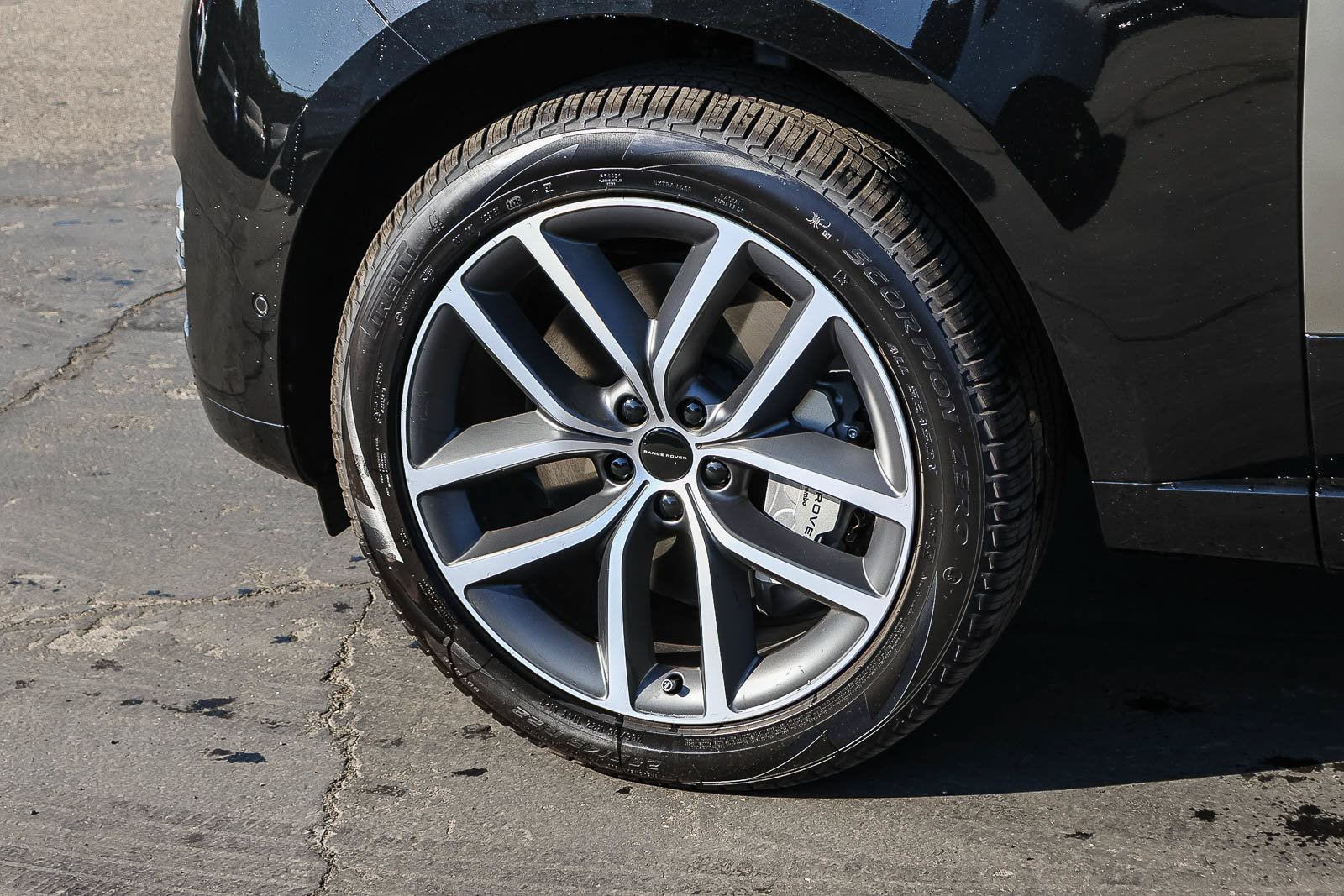 New 2026 Land Rover Range Rover SE AWD/4WD image 8