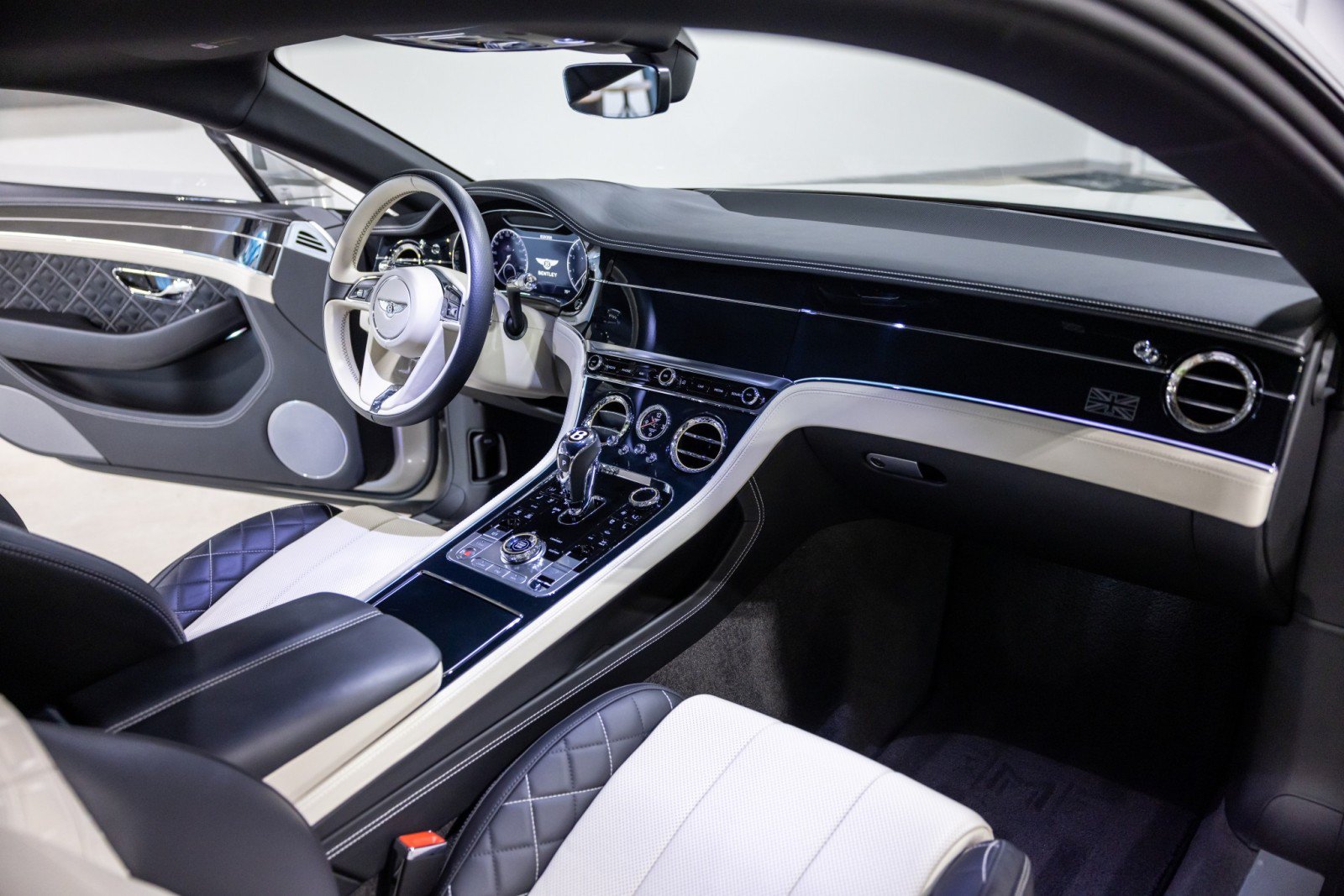 Used 2020 Bentley Continental GT First Edition AWD/4WD image 34