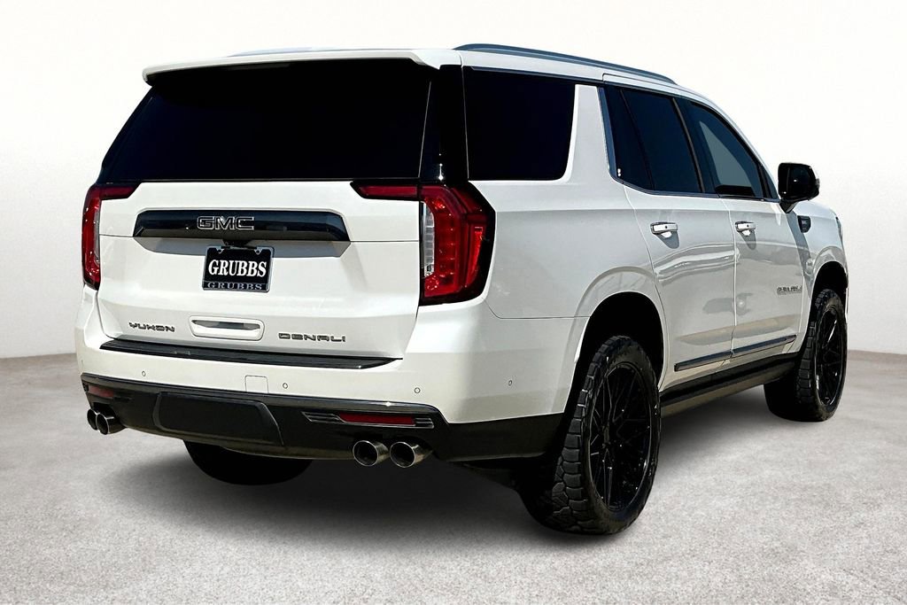 Used 2023 GMC Yukon Denali Ultimate image 2