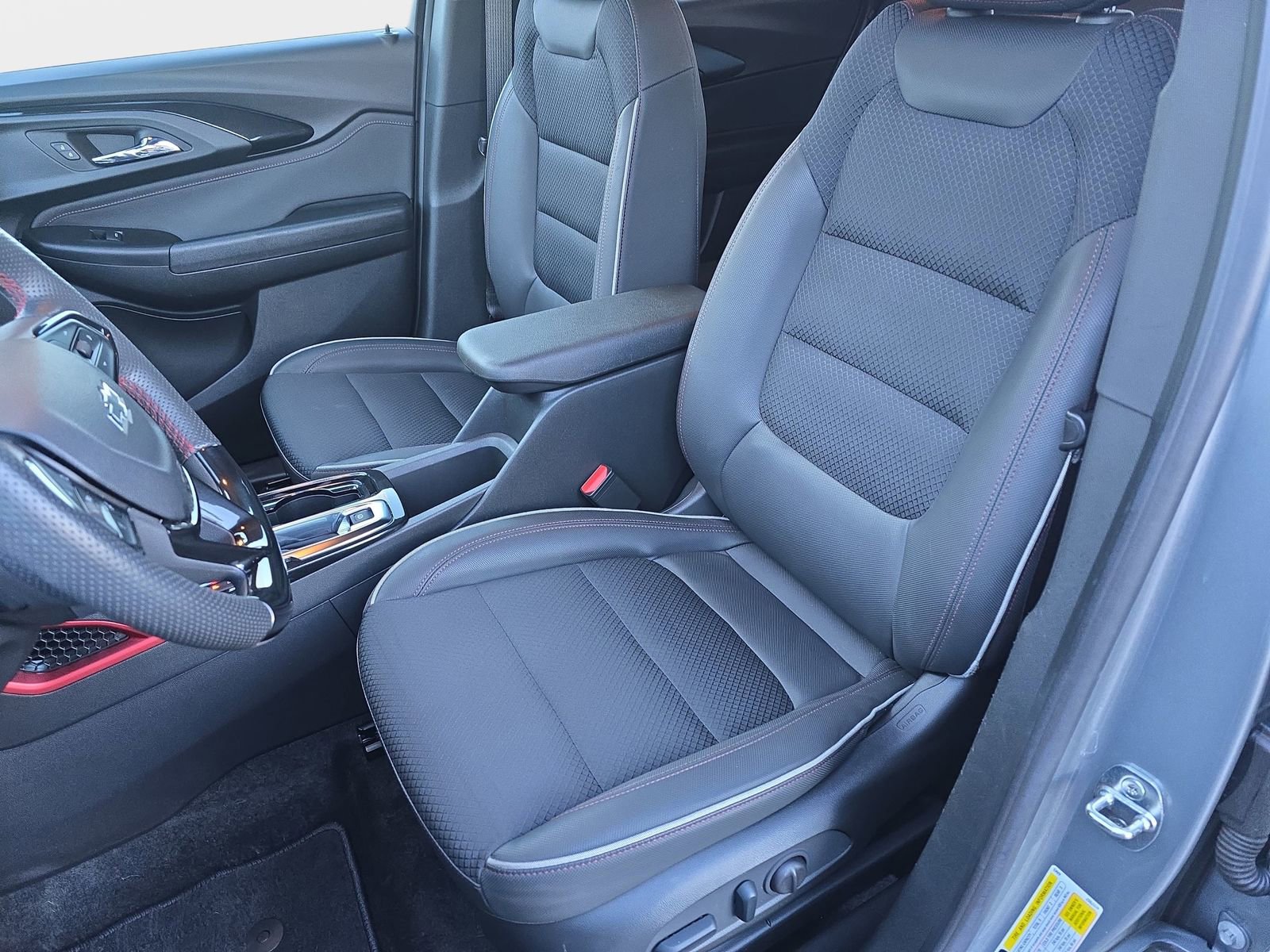 Used 2023 Chevrolet TrailBlazer RS image 17