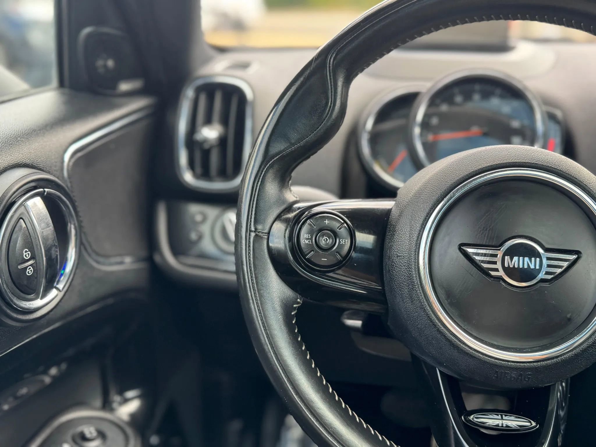 Used 2019 MINI Cooper Countryman SE AWD/4WD image 9