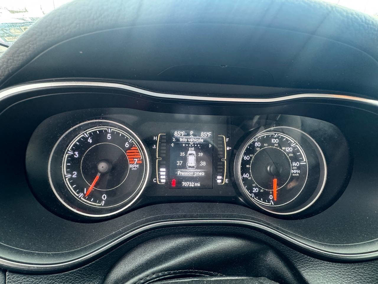 Used 2020 Jeep Cherokee Latitude Plus FWD image 13