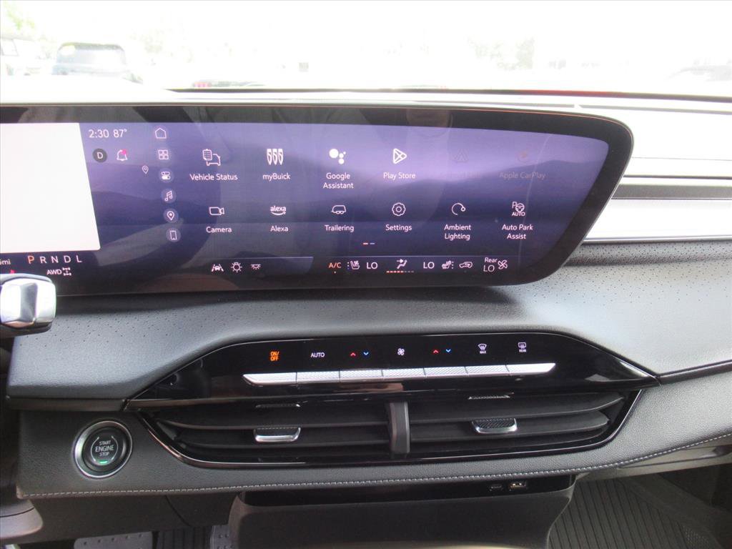 Used 2025 Buick Enclave Avenir w/ Super Cruise Package AWD/4WD image 27
