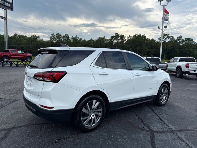 Used 2023 Chevrolet Equinox LT image 3