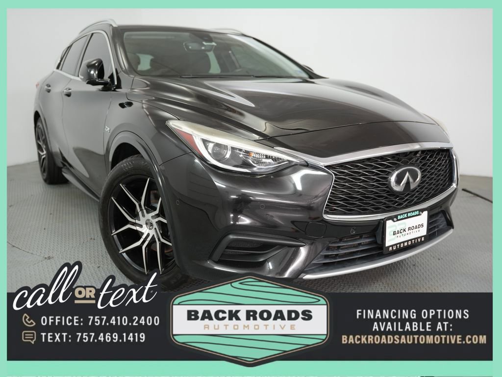 Used 2019 INFINITI QX30 w/ Navigation Package image 1