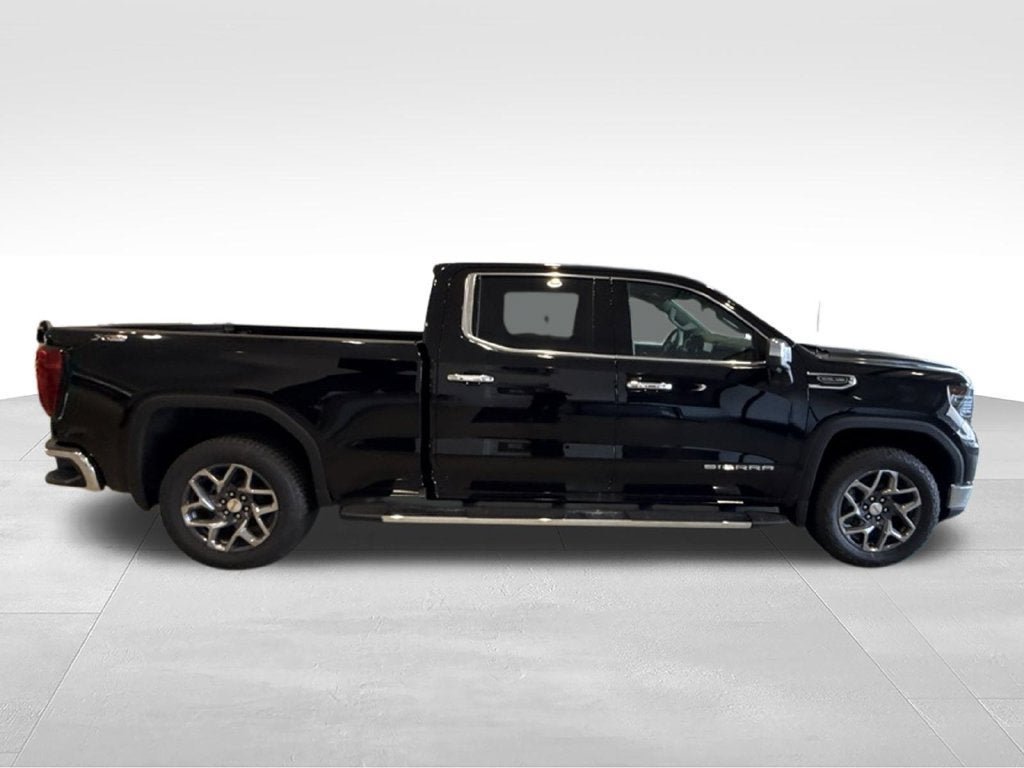 New 2026 GMC Sierra 1500 SLT w/ SLT Premium Plus Package AWD/4WD image 8