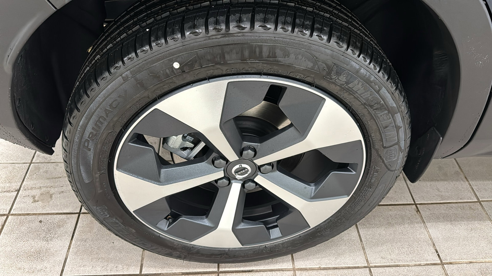 Used 2026 Volvo XC40 B4 Plus w/ Climate Package image 31