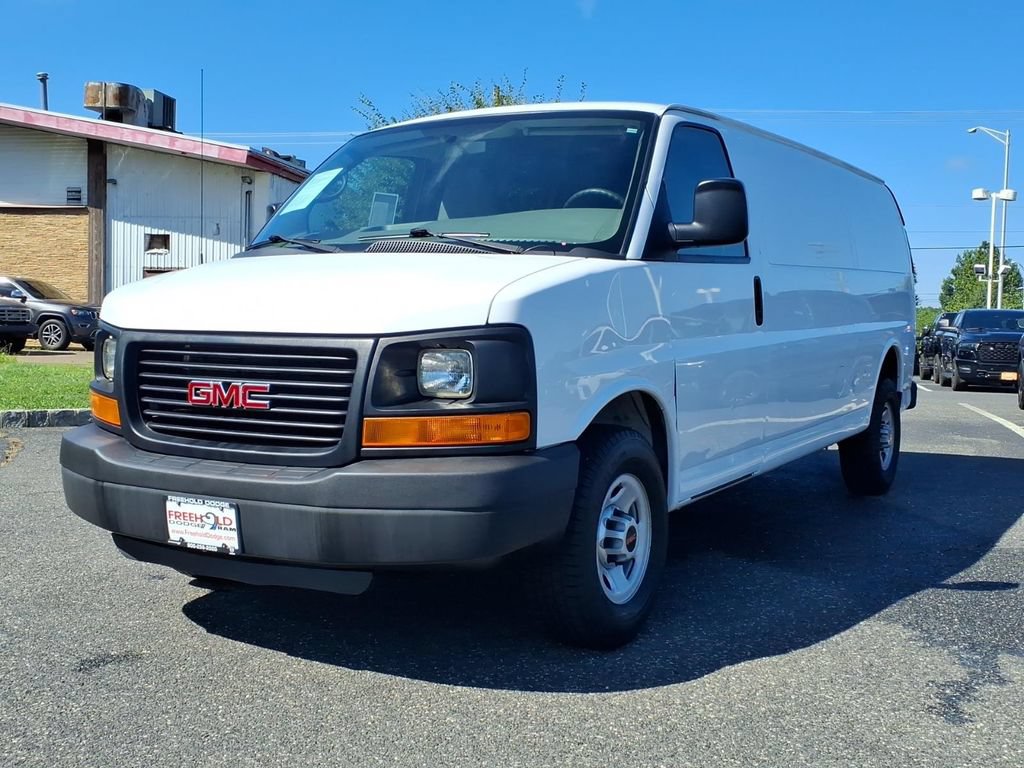 Used 2014 GMC Savana 2500 Extended RWD image 3