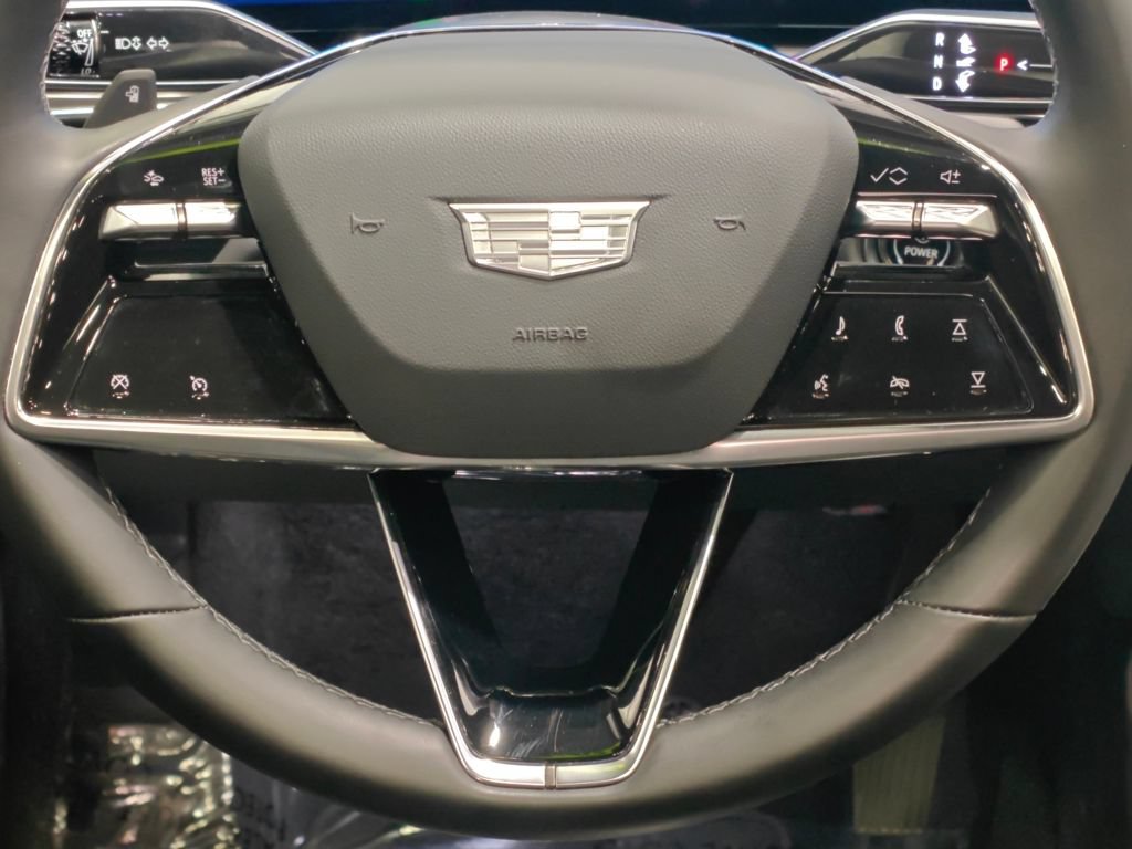 Used 2024 Cadillac Lyriq Tech RWD image 5