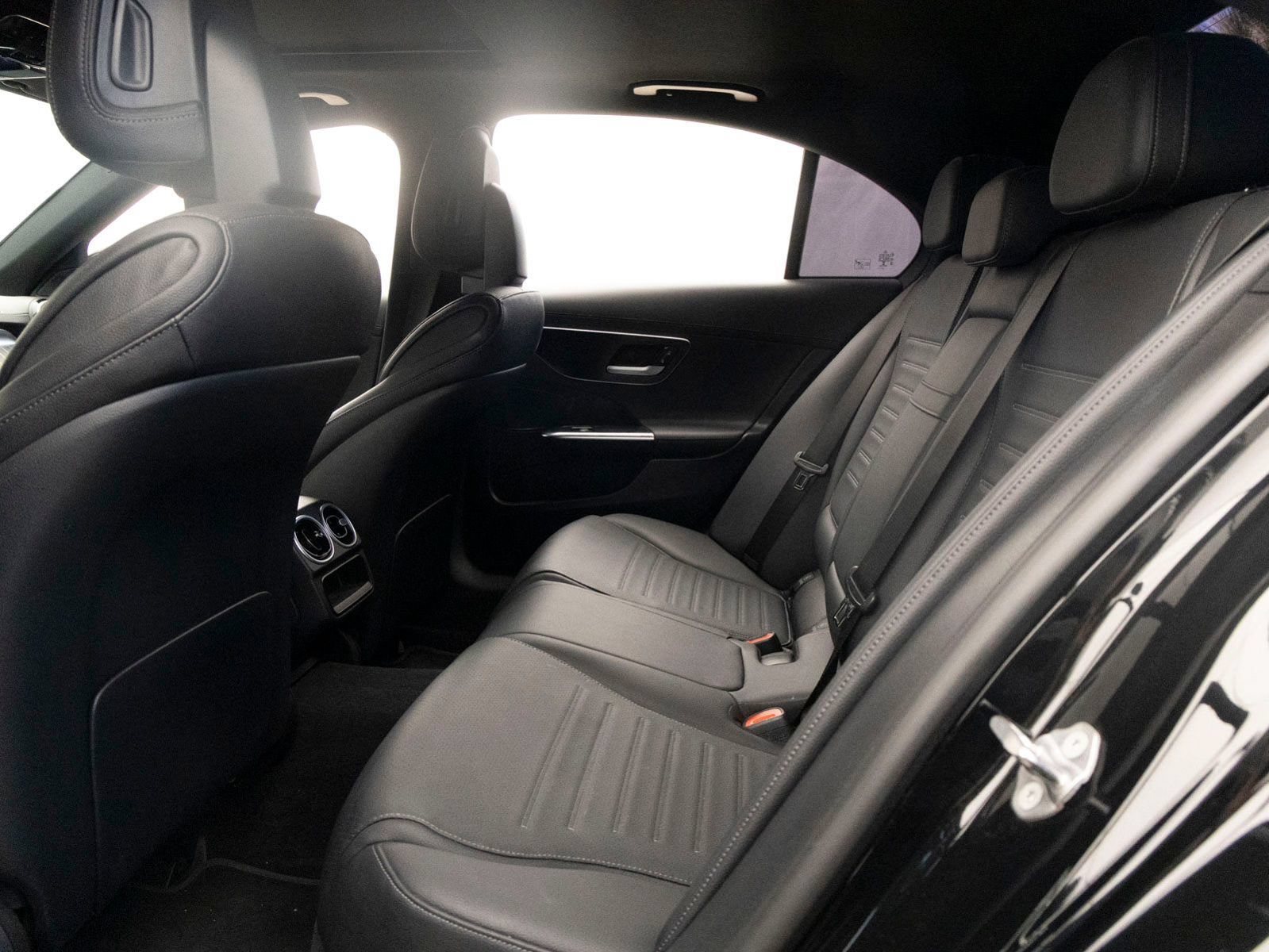 Used 2023 Mercedes-Benz C 300 Sedan image 20