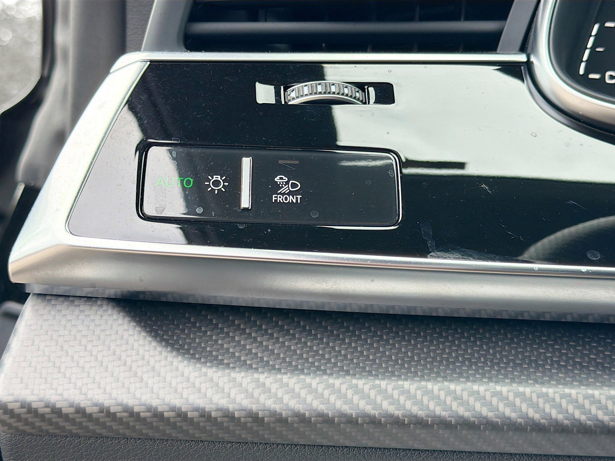 Used 2023 Audi RS Q8 image 34