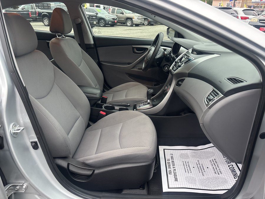 Used 2013 Hyundai Elantra GLS w/ Preferred Pkg FWD image 26