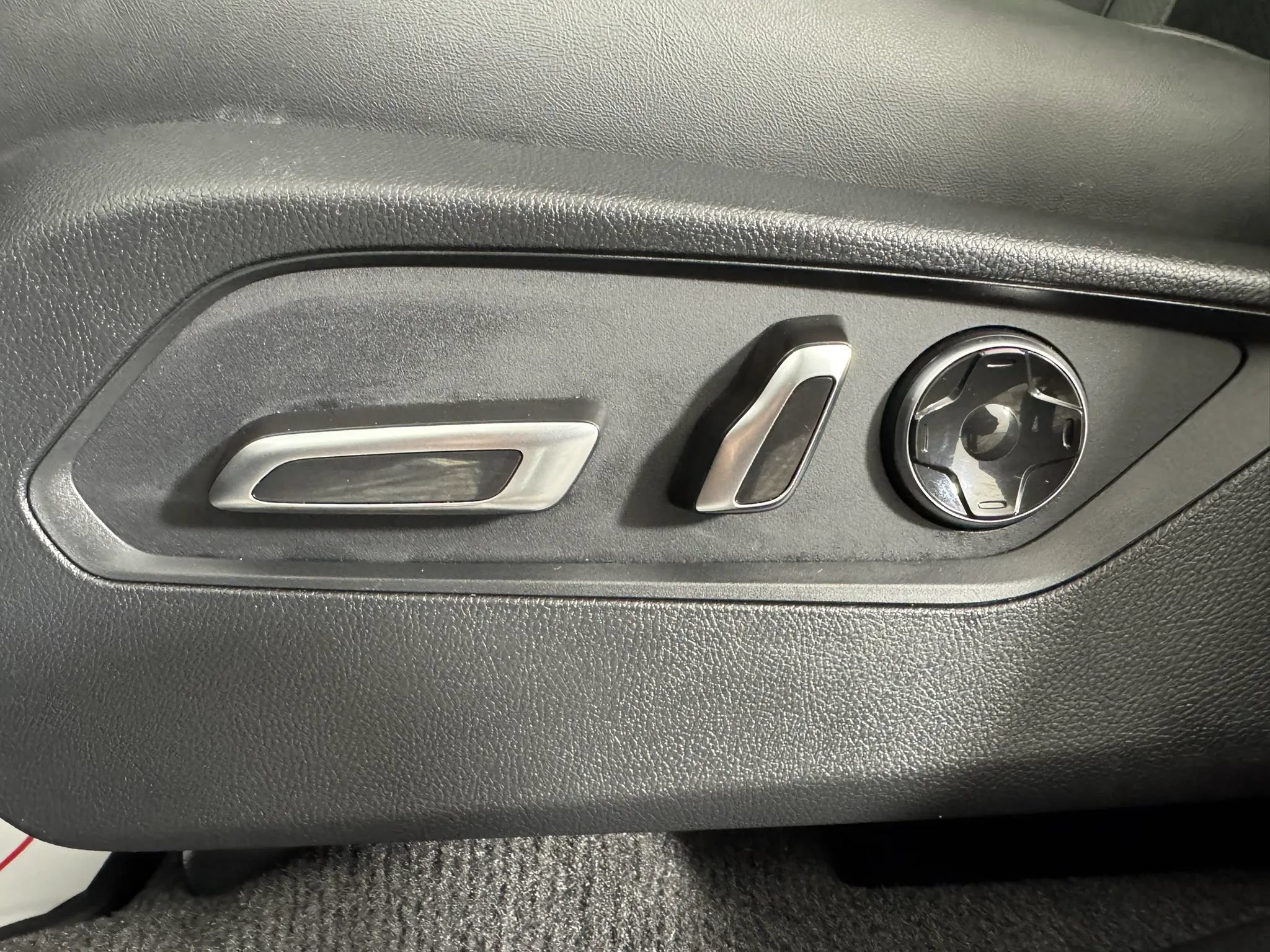 Used 2026 Acura RDX w/ Advance Package AWD/4WD image 37