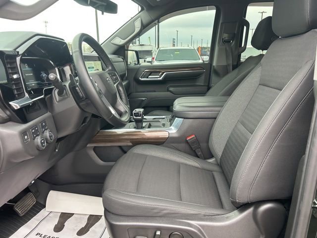 Used 2024 Chevrolet Silverado 1500 LT Trail Boss image 15