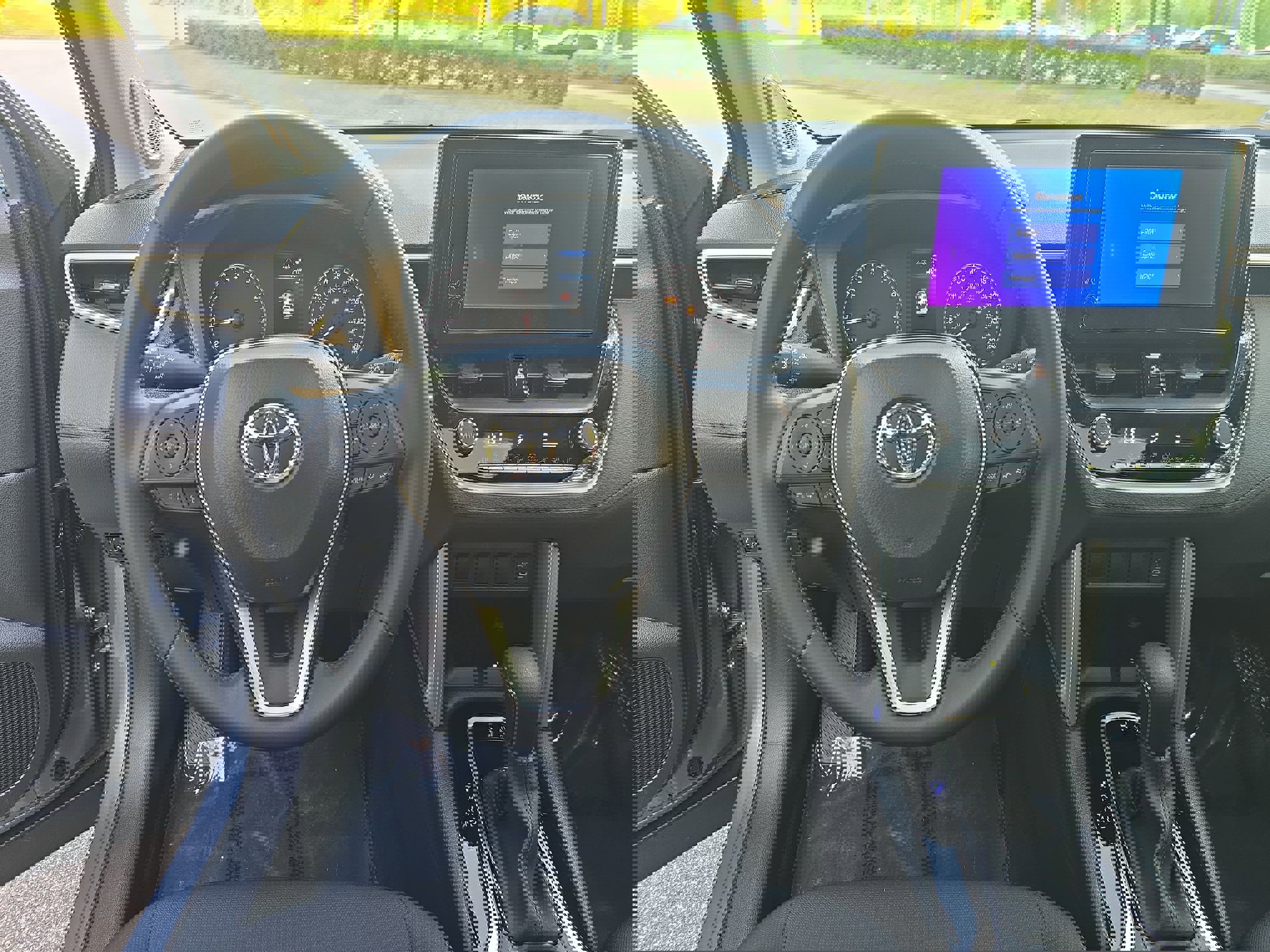 Used 2024 Toyota Corolla Cross LE w/ Moonroof Package image 15