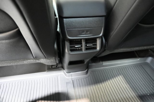 New 2026 Chevrolet Equinox LT image 24