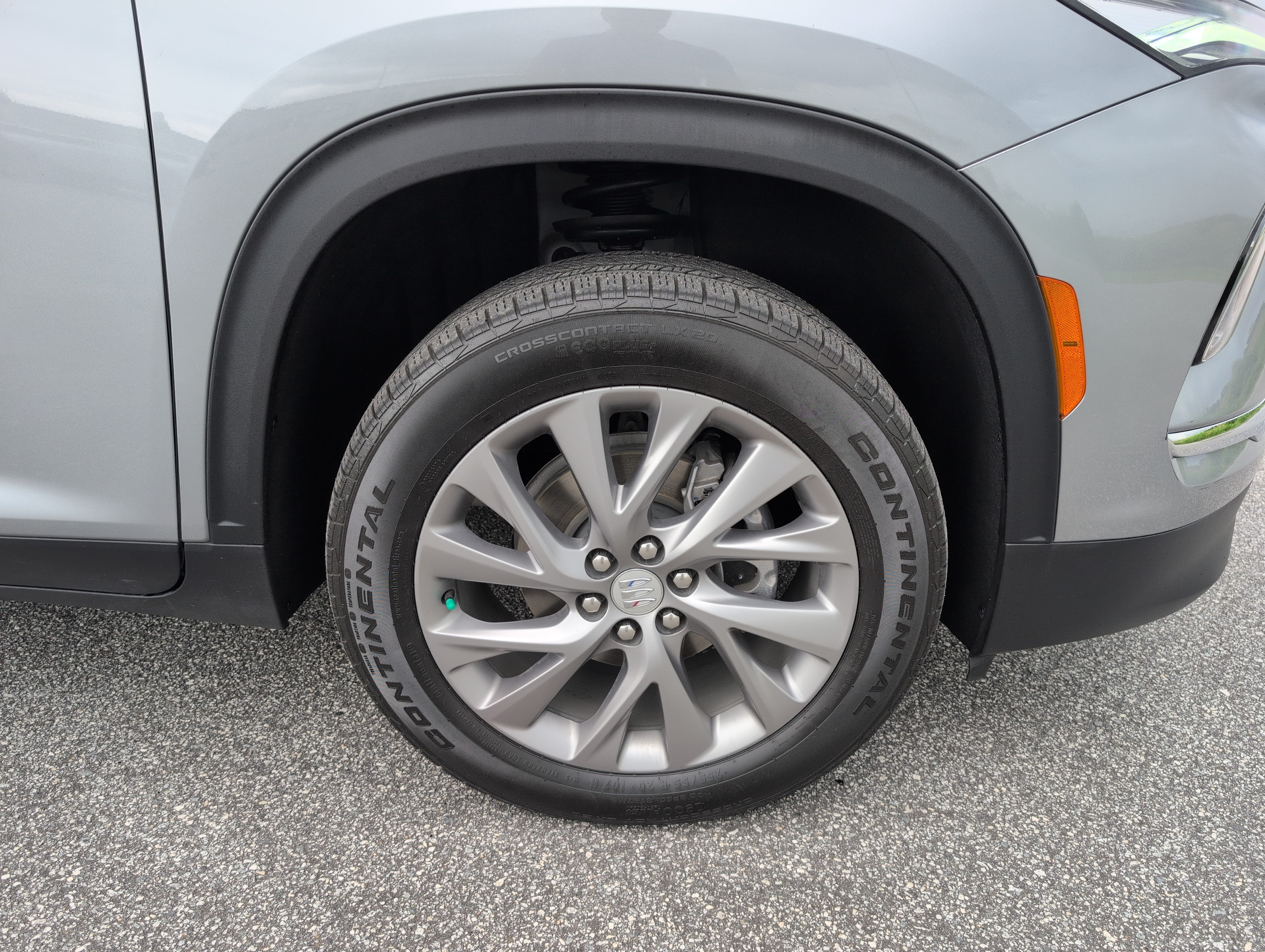 Used 2025 Buick Enclave Preferred FWD image 10