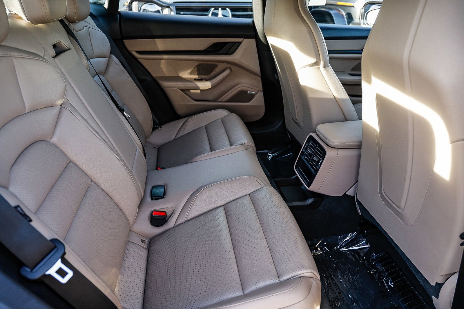 Used 2021 Porsche Taycan Base image 17