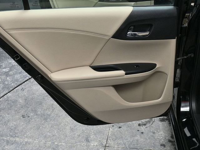 Used 2017 Honda Accord EX-L image 14