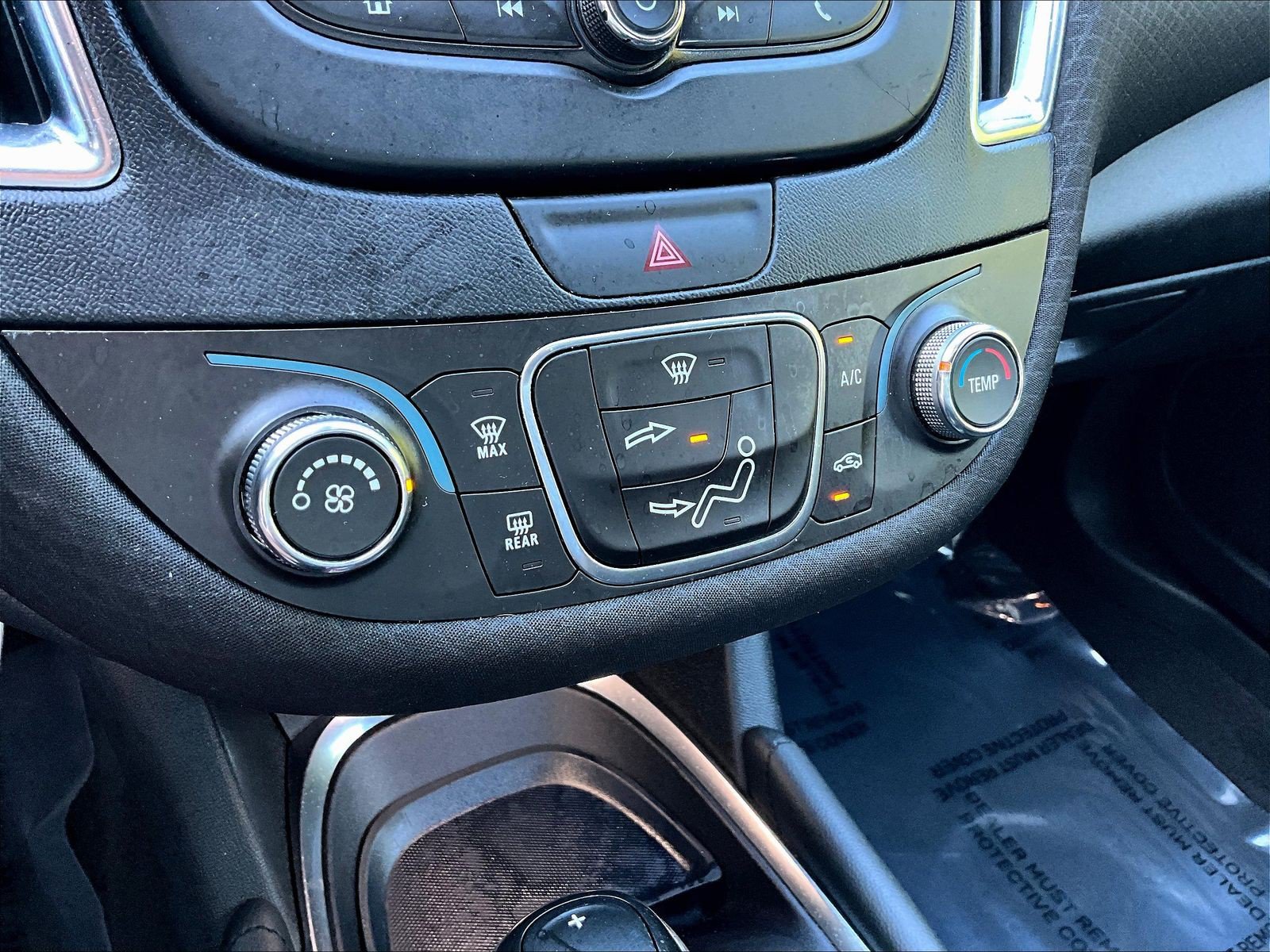 Used 2016 Chevrolet Malibu LT FWD image 15