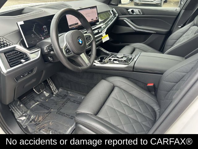 Used 2026 BMW X7 xDrive40i w/ M Sport Package AWD/4WD image 2