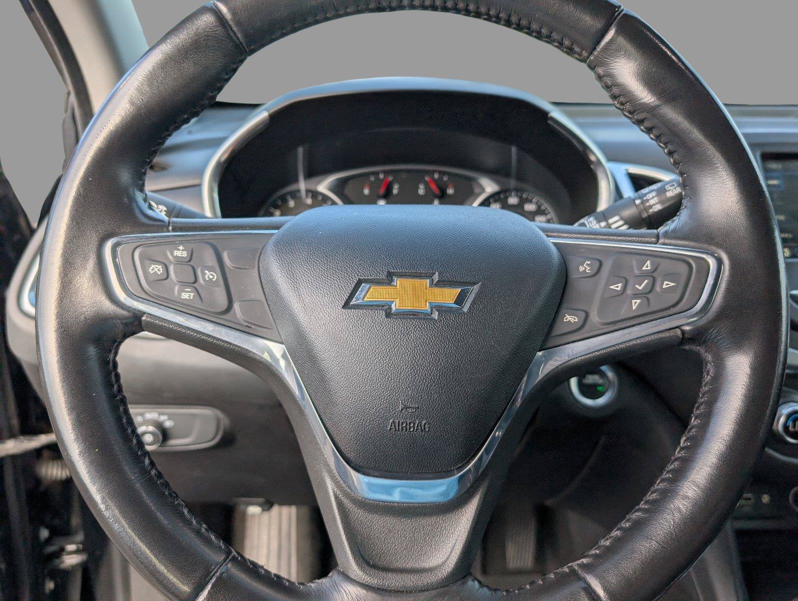 Used 2019 Chevrolet Equinox LT FWD image 25