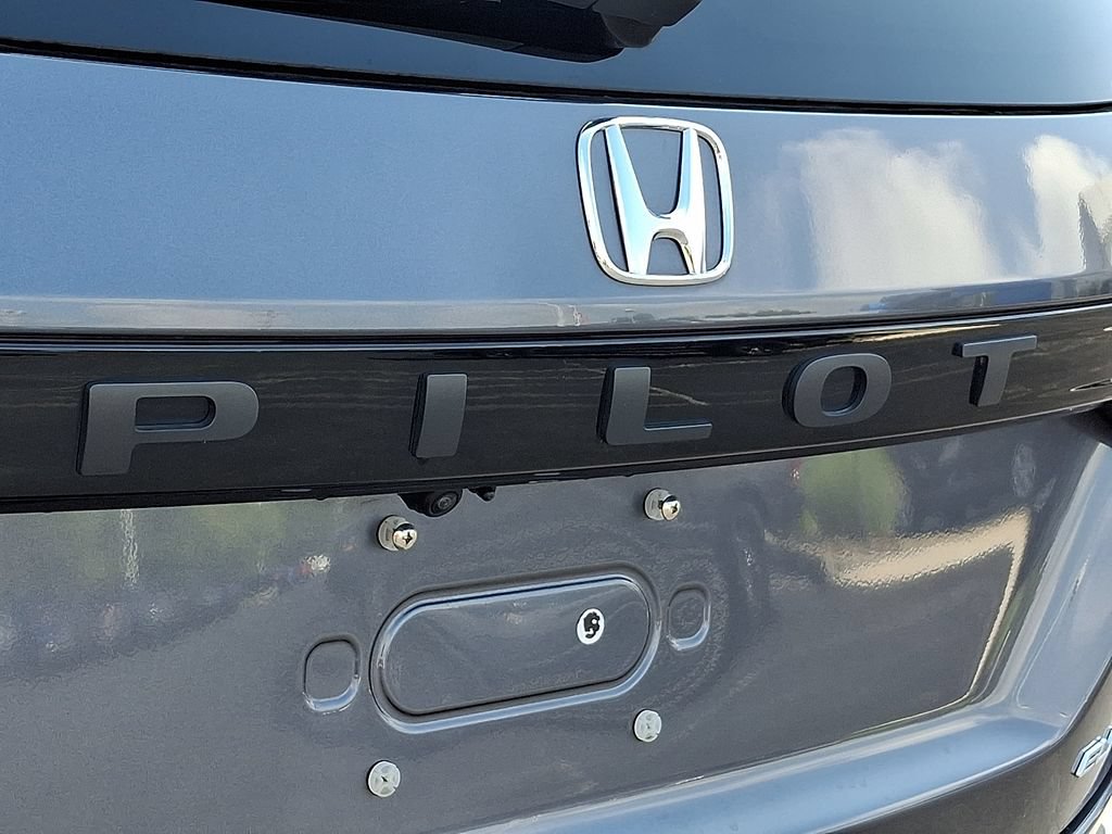 Used 2023 Honda Pilot Elite image 36