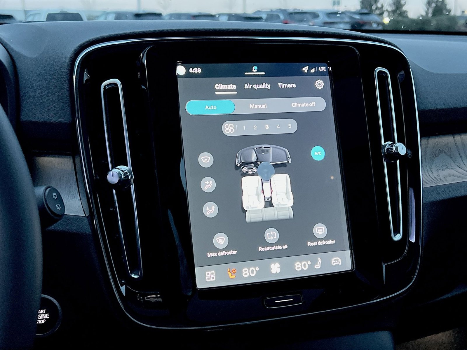 New 2026 Volvo XC40 B5 Plus w/ Protection Package Premier image 21