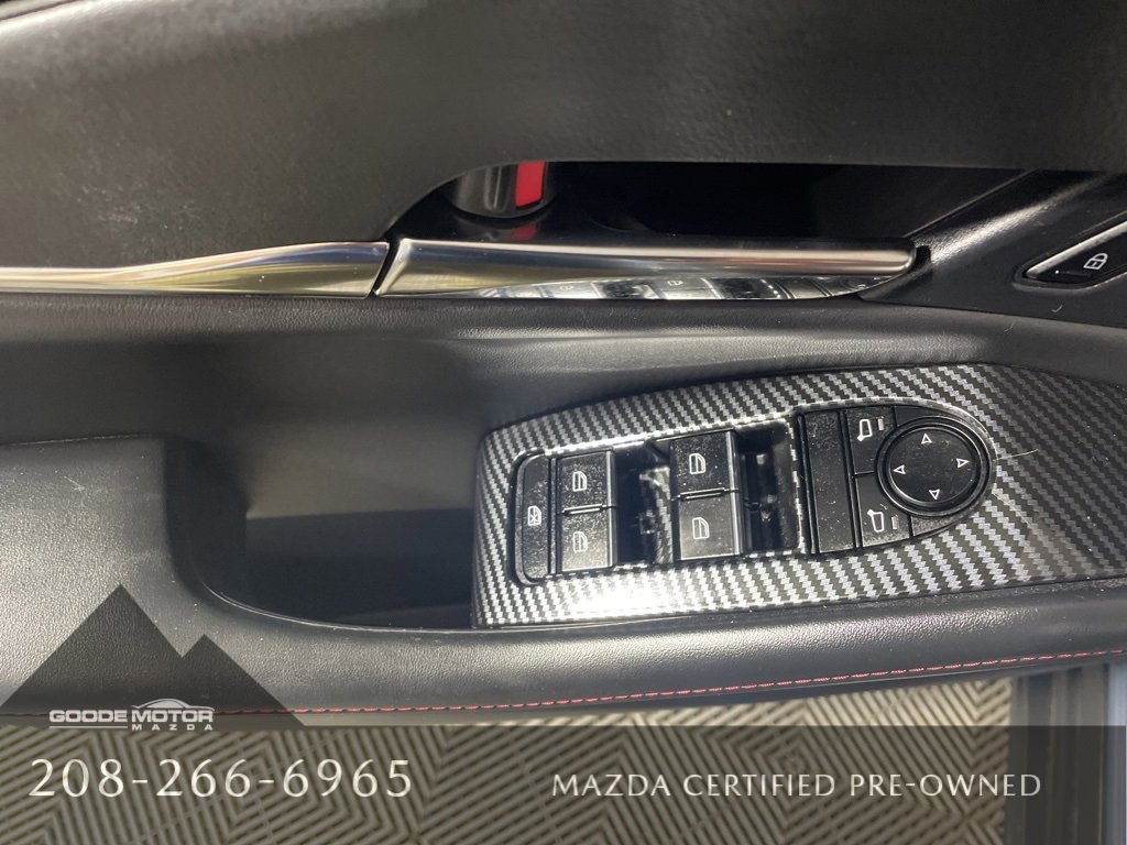 Used 2024 MAZDA CX-30 AWD 2.5 S w/ Preferred Package image 16