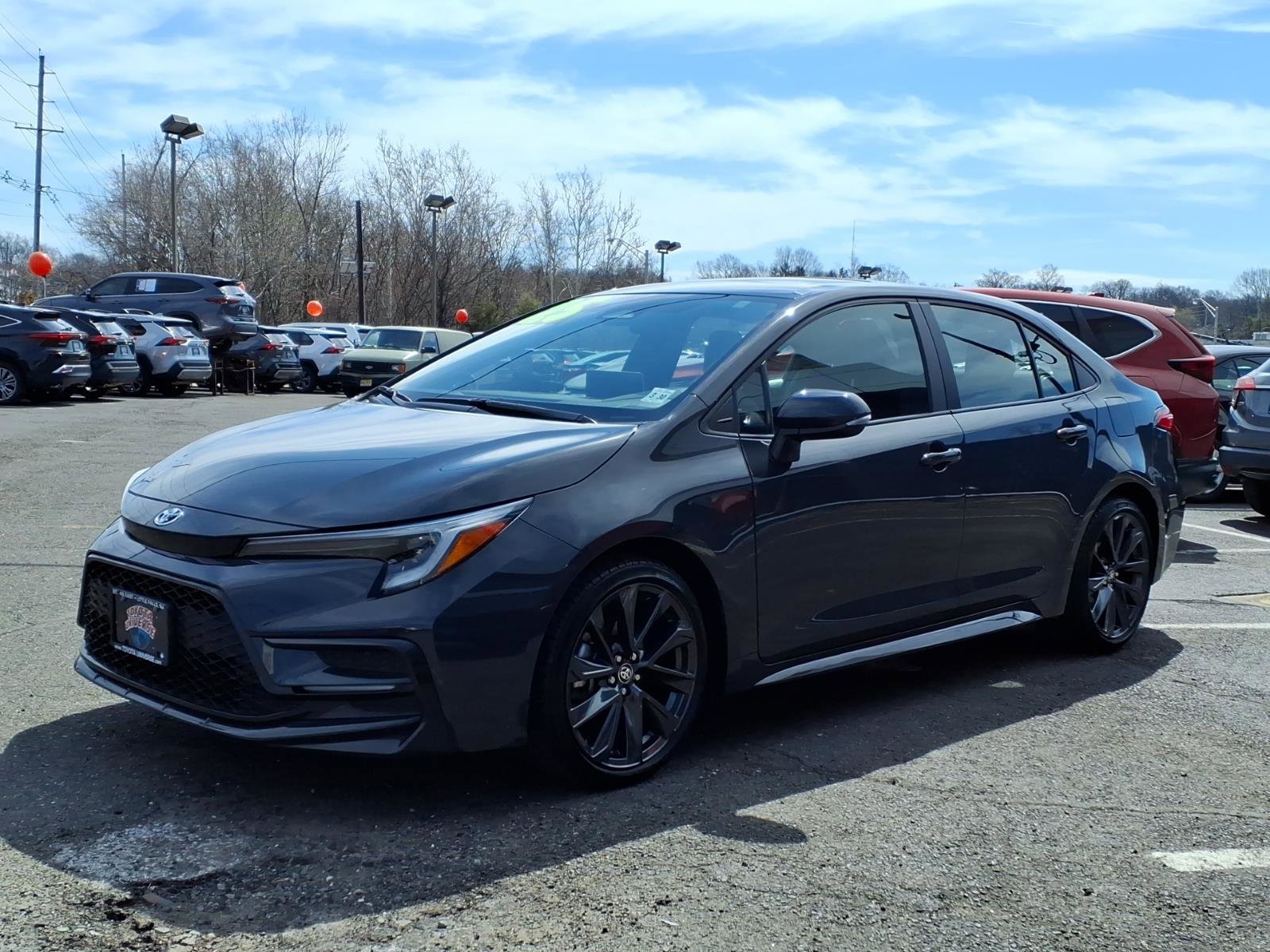 Certified 2025 Toyota Corolla SE w/ SE Premium Package image 3