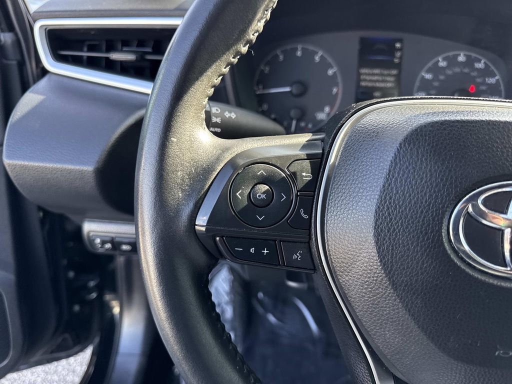 Used 2023 Toyota Corolla SE image 30