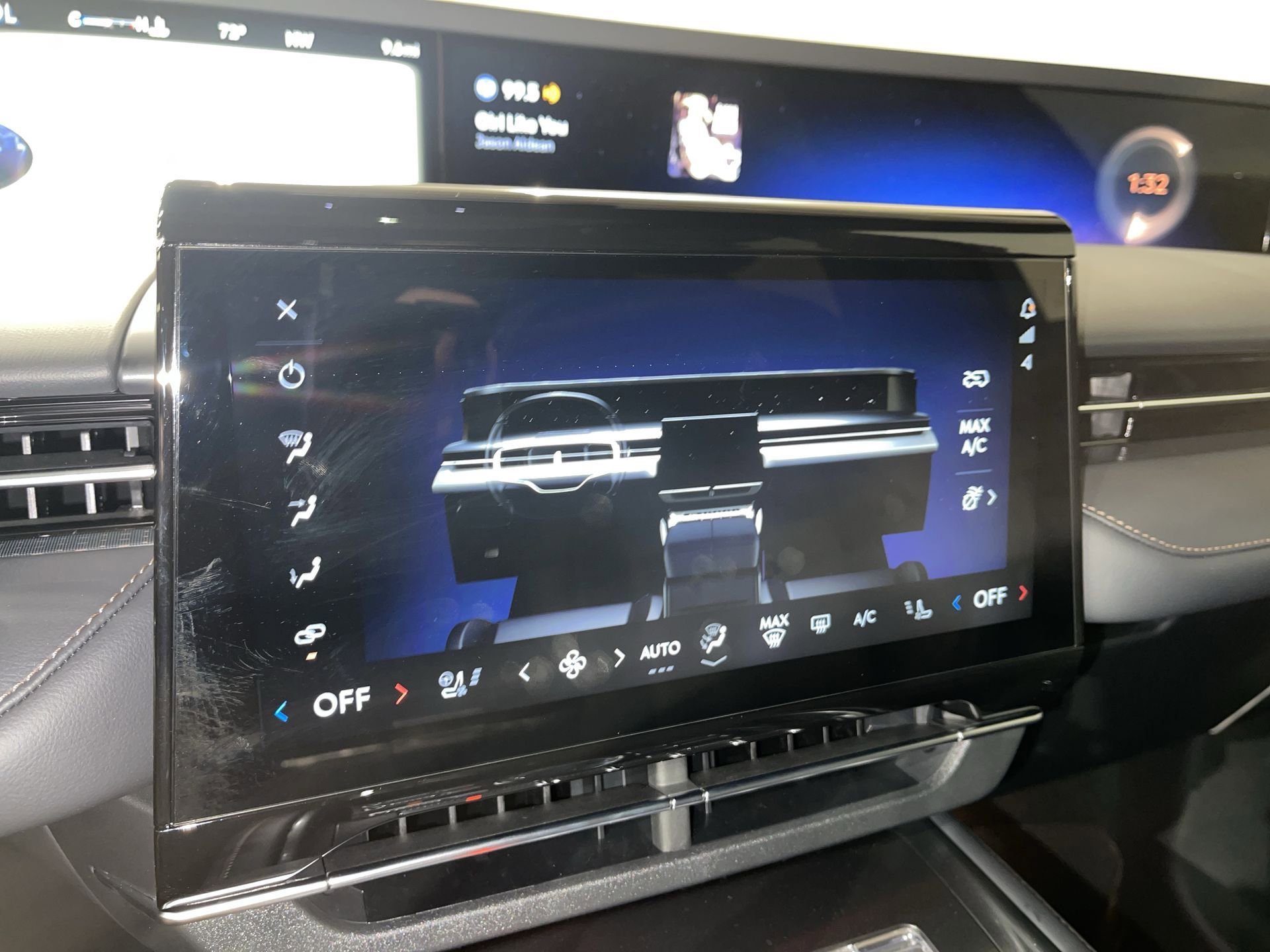 New 2024 Lincoln Nautilus Premier w/ Equipment Group 102A image 22