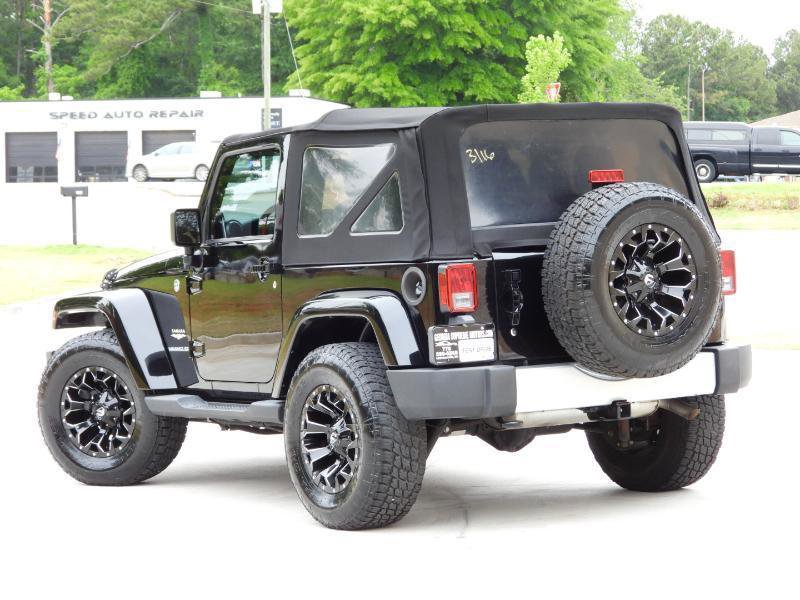 Used 2013 Jeep Wrangler Sahara w/ Connectivity Group AWD/4WD image 17