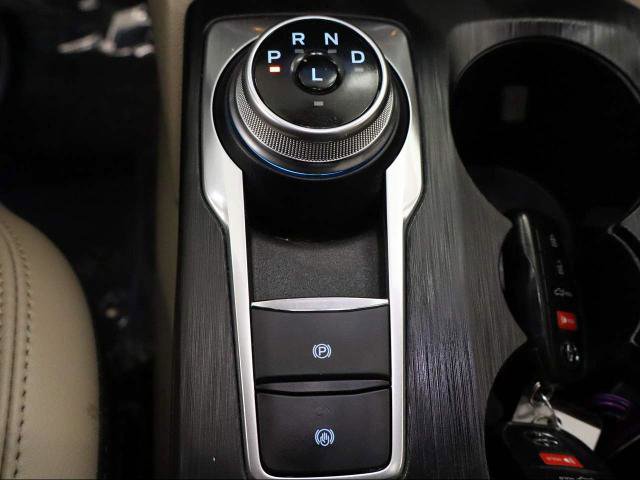 Certified 2022 Ford Escape Titanium w/ Class II Trailer Tow Package image 37