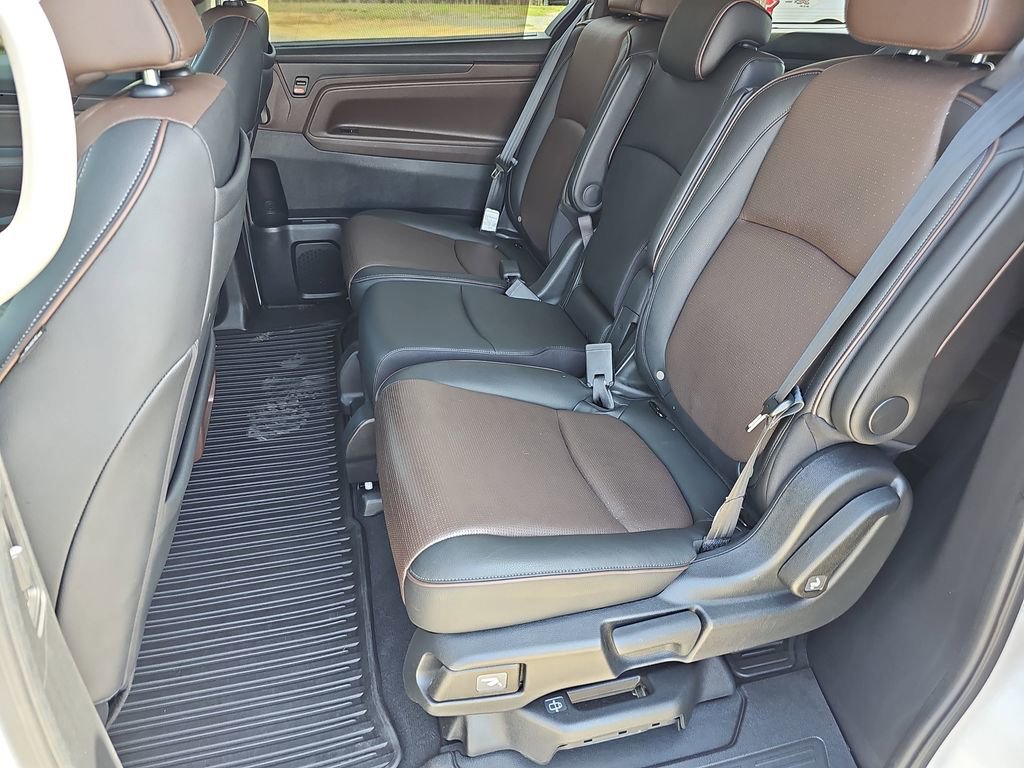 Used 2025 Honda Odyssey Elite image 15