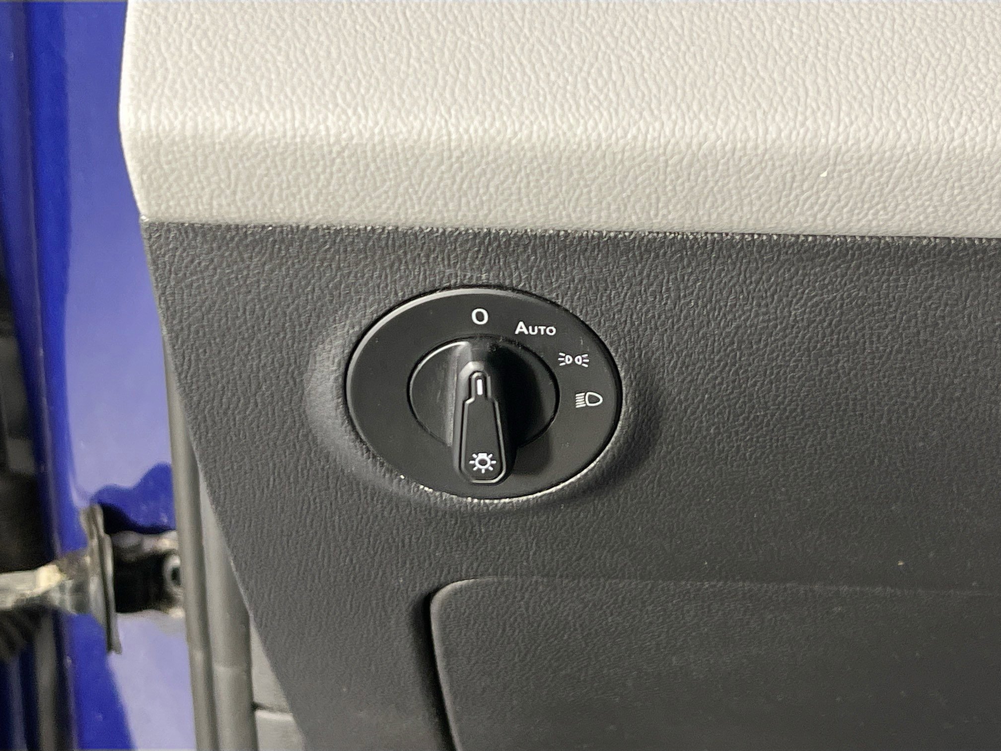 Used 2023 Volkswagen Taos SE image 10