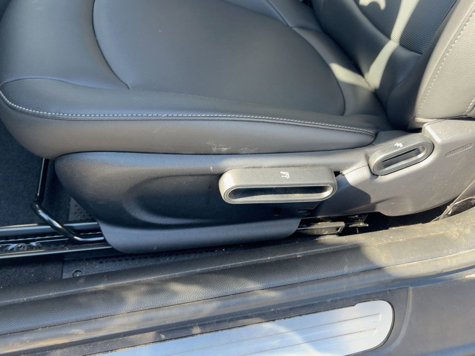 Used 2021 MINI Cooper 2-Door Hardtop image 20