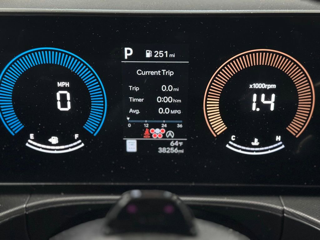 Used 2025 Hyundai Santa Fe SEL image 5