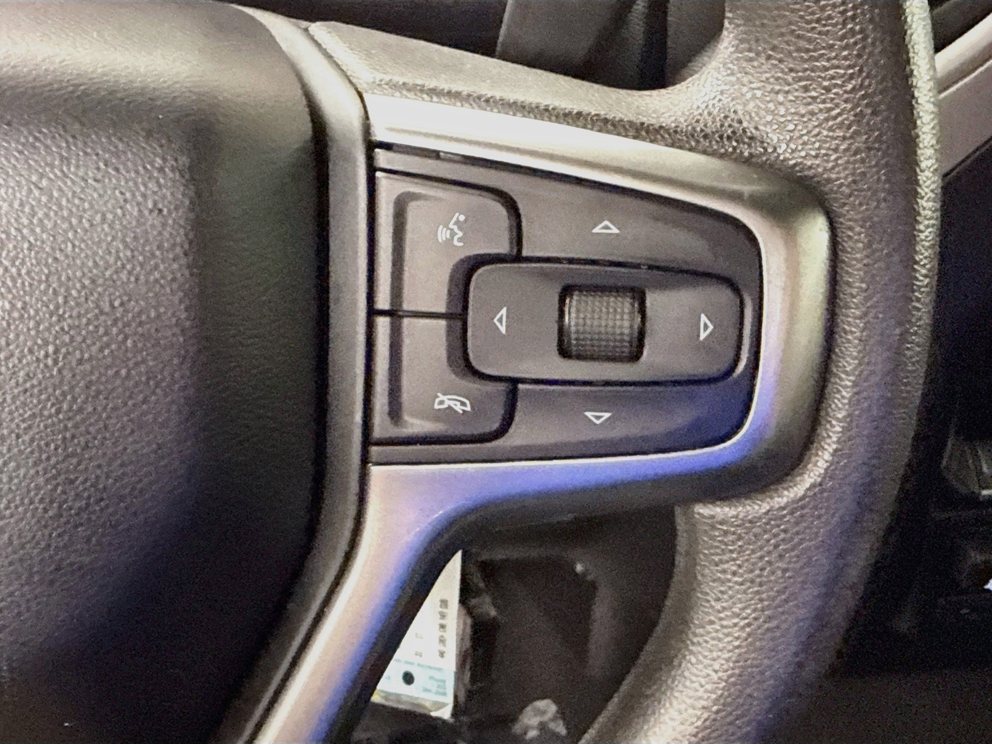 Used 2022 Chevrolet Silverado 1500 Custom Trail Boss w/ Safety Confidence Package AWD/4WD image 15